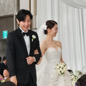 Lee Sang Yeob Wedding and Bride Exclusive Pictures and Videos